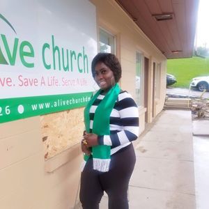 Meet your Posher, Fefe